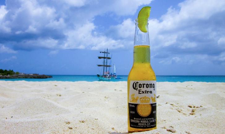 Corona bier Strand